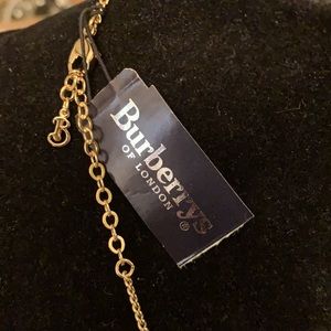 Burberry’s of London necklace with tags